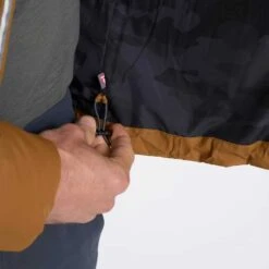 Vuori Men's Echo Insulated Jacket - Camel -Optimal Sportswear Store 0039 V535CAM 03538 1200x crop center jpg