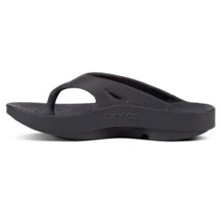 OOfos Unisex OOriginal Sandal - Black- Regular (D) -Optimal Sportswear Store 1000BLK shot4 932x680 d8686cd2 6628 4c0f 8698 93c9182c8631