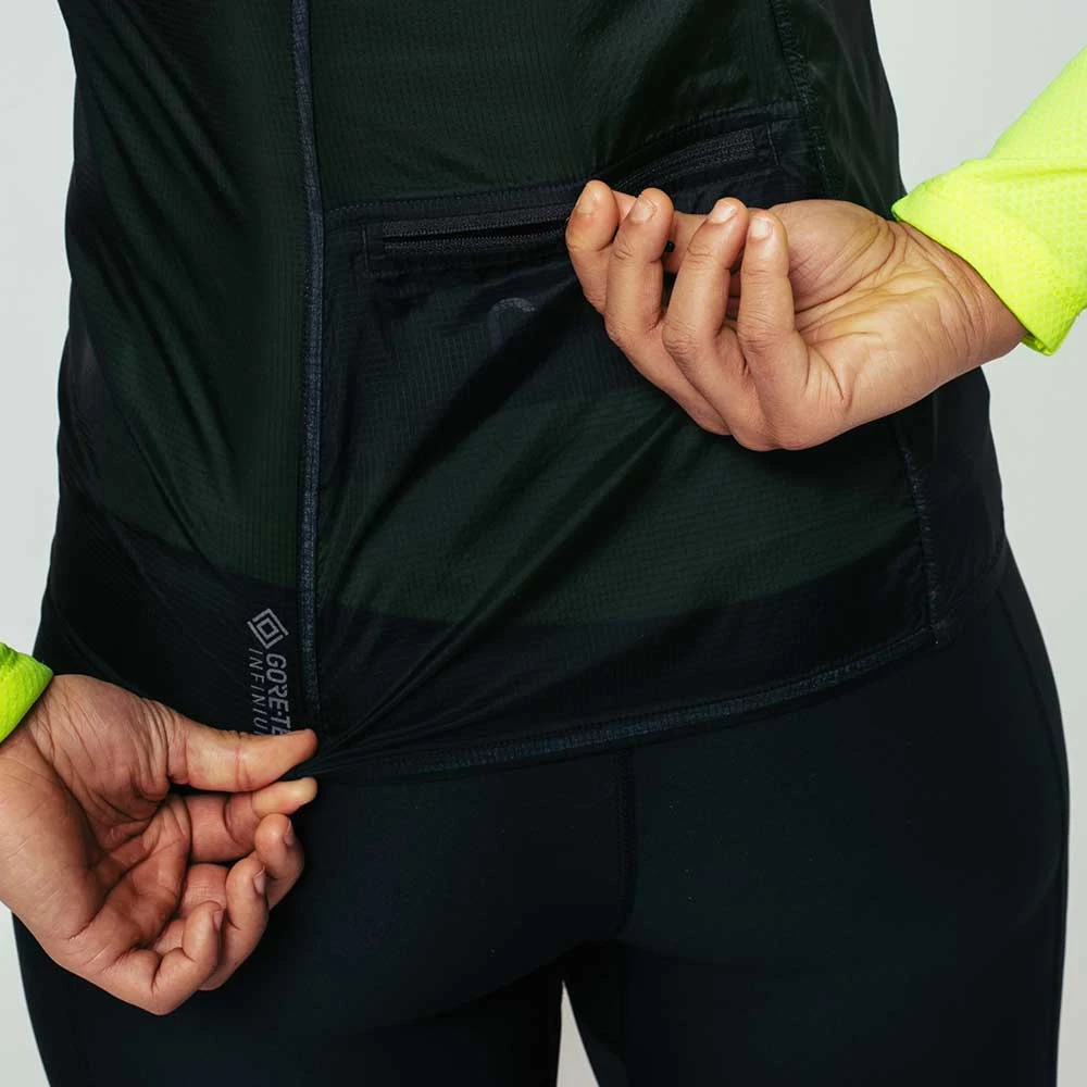 Gore Wear Women's Drive Vest - Black 6 Gore Wear Women's Drive Vest - Black - Image 4