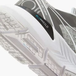 Diadora Women's Mythos BlushieldVolo 3 Glam Running Shoe - Silver DD/White - Regular (B) -Optimal Sportswear Store 101.179086 C1379 25 HR