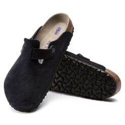 Birkenstock Women's Boston Soft Footbed - Midnight - Regular -Optimal Sportswear Store 1023865 sole