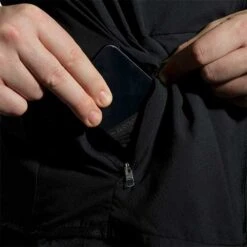 BROOKS Men's Canopy Jacket 2022 - Black -Optimal Sportswear Store 211385 001 D7 Canopy Jacket