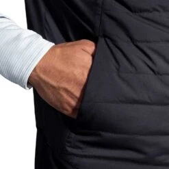 BROOKS Men's Shield Hybrid Vest 2.0 - Black -Optimal Sportswear Store 211416 001 D2 Shield Hybrid Vest 2