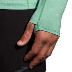 BROOKS Men's Dash 1/2 Zip 2.0 - Htr Sage -Optimal Sportswear Store 211492 393 D2 Dash Half Zip 2