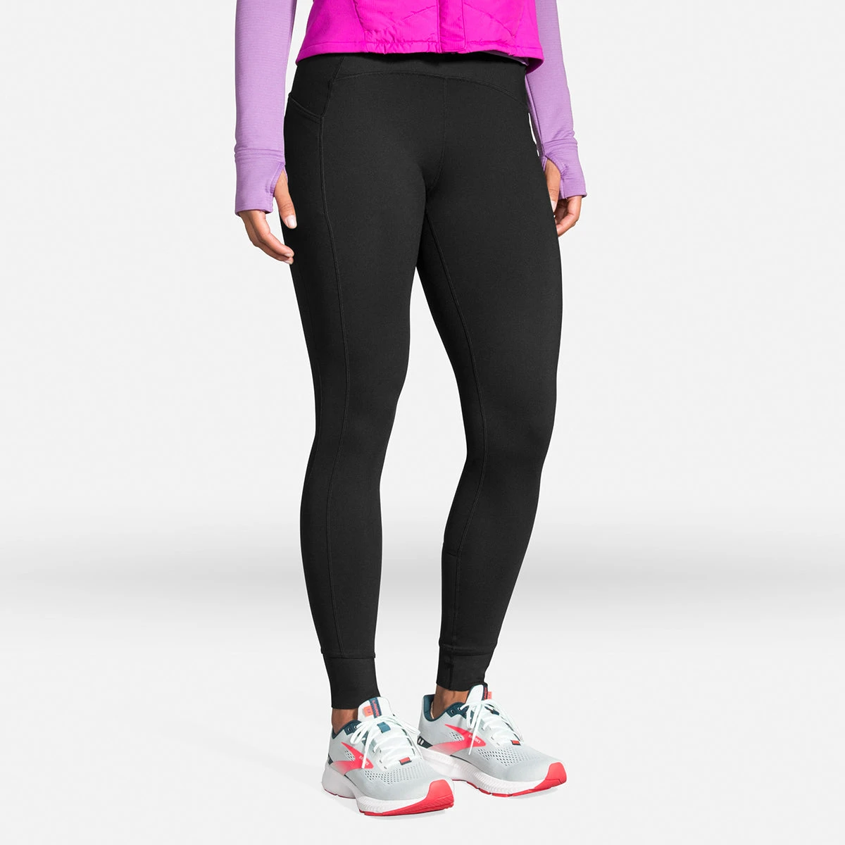 BROOKS Women's Momentum Thermal Tight - Black 4 BROOKS Women's Momentum Thermal Tight - Black - Image 2
