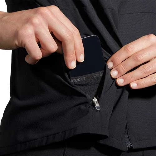 BROOKS Women's Canopy Jacket 2022 - Black 13 BROOKS Women's Canopy Jacket 2022 - Black - Image 11