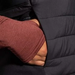 BROOKS Women's Shield Hybrid Vest 2.0 - Black -Optimal Sportswear Store 221556 001 D3 Shield Hybrid Vest 2