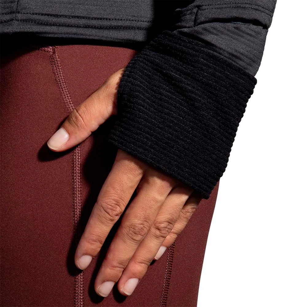 BROOKS Women's Notch Thermal Hoodie 2.0 - Black 11 BROOKS Women's Notch Thermal Hoodie 2.0 - Black - Image 9