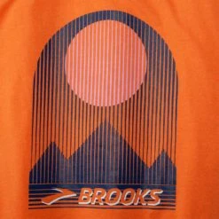 BROOKS Women's Distance Short Sleeve 2.0 - Htr Bright Orange/Eclipse -Optimal Sportswear Store 221614 880 D1 Distance Short Sleeve 2