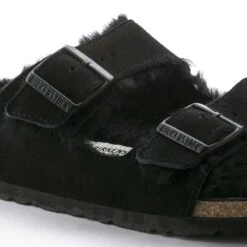 Birkenstock Arizona Shearling Sandal - Black - Regular/Wide -Optimal Sportswear Store 752663 detail 1