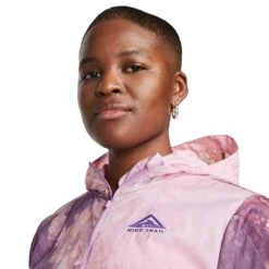 Women's Nike Trail Repel Jacket - Sundial/Rush Fuchsia/Action Grape -Optimal Sportswear Store AURORA DX1041 756 PHSYM001 2000