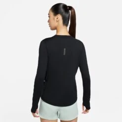 Women's Nike Element Crew - Black/Reflective Silver 20 Women's Nike Element Crew - Black/Reflective Silver -Optimal Sportswear Store CU3277 010 PHSBM001 2000