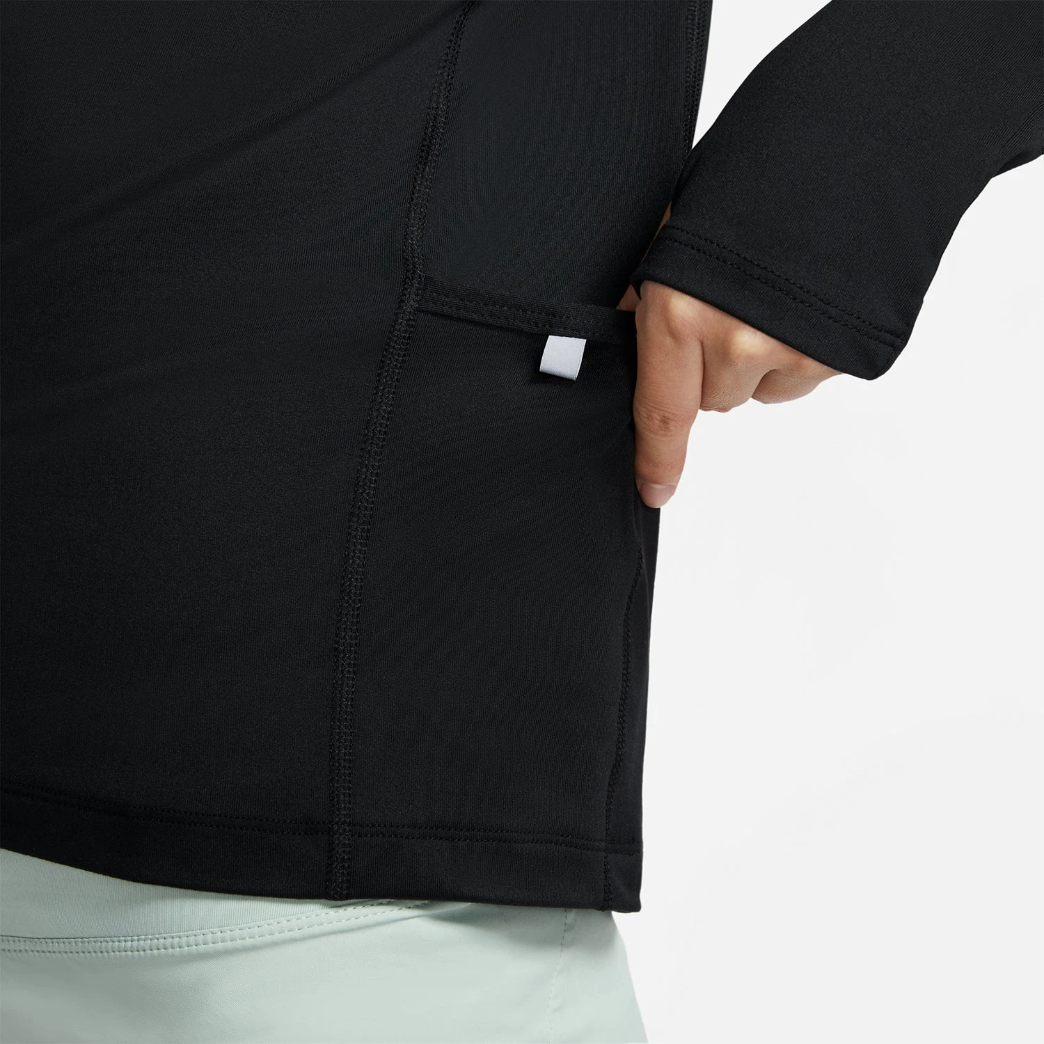 Women's Nike Element Crew - Black/Reflective Silver 8 Women's Nike Element Crew - Black/Reflective Silver - Image 6