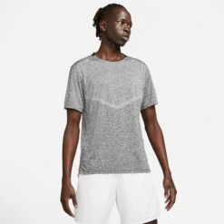 Men's Nike Dri-FIT Rise 365 Short Sleeve Running Top - Black/Heather/Reflective Silver -Optimal Sportswear Store CZ9184 011 PHSFM001 JPG HEI 875 WID 875 1