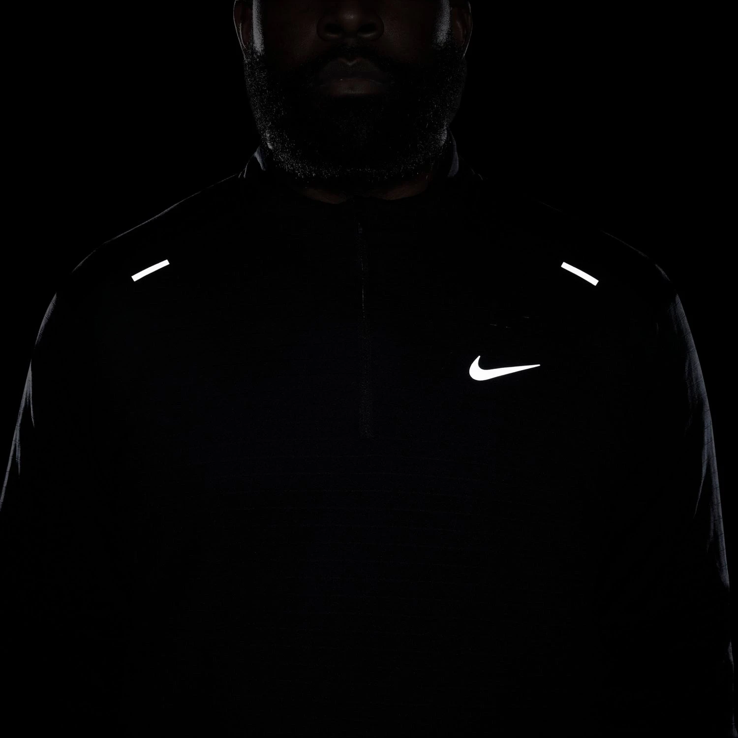 Men's Nike Therma-FIT Repel Element 1/2-Zip Running Top - Black/Reflective Silver 9 Men's Nike Therma-FIT Repel Element 1/2-Zip Running Top - Black/Reflective Silver - Image 7