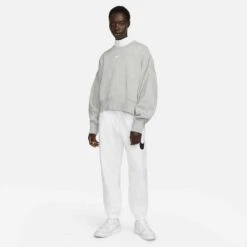 Nike Women's Fleece Oversized Crew - Dark Grey Heather/Sail -Optimal Sportswear Store DQ5761 063 PHSYM002