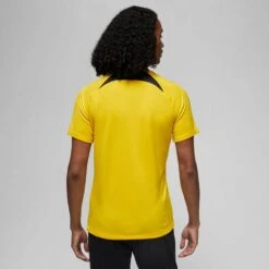 Nike Men's Paris Saint-Germain Dri-Fit Academy Pro - Tour Yellow 9 Nike Men's Paris Saint-Germain Dri-Fit Academy Pro - Tour Yellow -Optimal Sportswear Store DR4906 720 PHSBM001