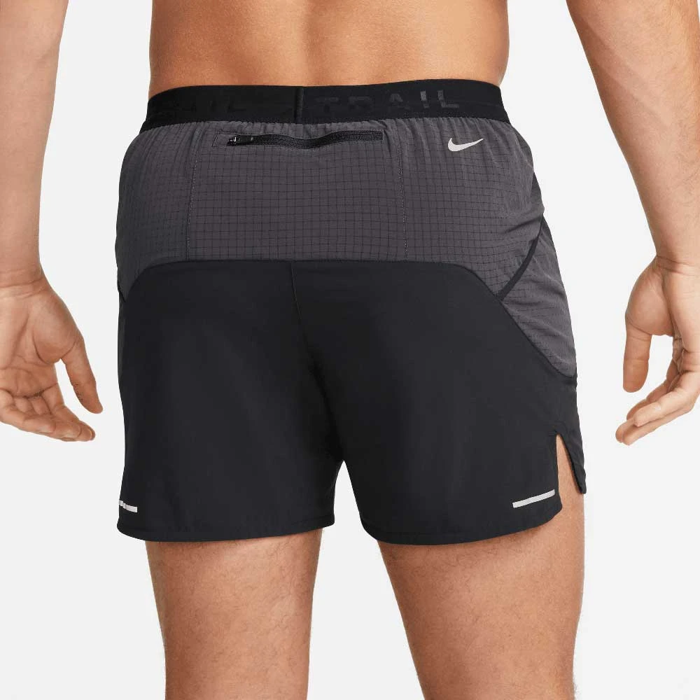 Nike Men's 5" Trail Running Short - Black 9 Nike Men's 5" Trail Running Short - Black - Image 7