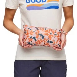 Cotopaxi Women's Teca Cálido Hooded Jacket Print - Wink Wink 19 Cotopaxi Women's Teca Cálido Hooded Jacket Print - Wink Wink -Optimal Sportswear Store F23 W Teca Calido Hooded Jacket Print Wink Wink 21