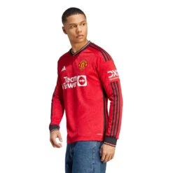 ADIDAS Men's Manchester United 23/24 Home Long Sleeve Jersey - Team Collegiate Red -Optimal Sportswear Store IP1729 21 model