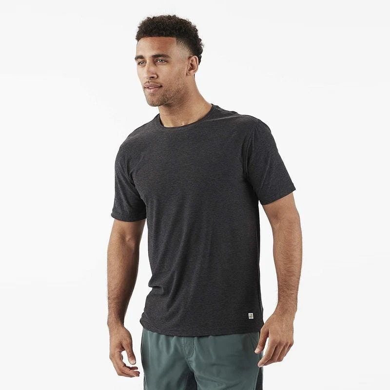Vuori Men's Strato Tech Tee - Charcoal Heather 4 Vuori Men's Strato Tech Tee - Charcoal Heather - Image 2