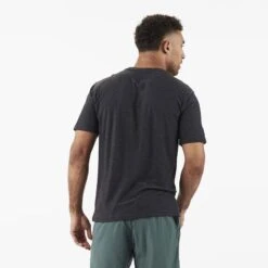 Vuori Men's Strato Tech Tee - Charcoal Heather 7 Vuori Men's Strato Tech Tee - Charcoal Heather -Optimal Sportswear Store V126HCC 2 800x 93f548cb af32 4e82 ad07 c7f3a7bdaa06