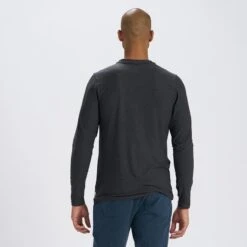 Vuori Men's Long Sleeve Strato Tech Tee - Charcoal Heather -Optimal Sportswear Store V178 HCC 3