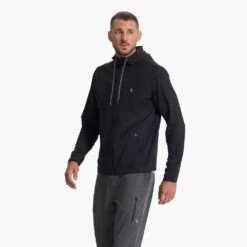 Vuori Men's Sunday Element Jacket - Black 9 Vuori Men's Sunday Element Jacket - Black -Optimal Sportswear Store V215BLK SP23 M ECOMM FLEECE TOP 3352 1x1 a5af9607 e5f6 483f 9d10 339cd39ca4ed 1200x crop center jpg