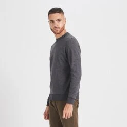 Vuori Men's Ponto Performance Crew - Charcoal Heather 10 Vuori Men's Ponto Performance Crew - Charcoal Heather -Optimal Sportswear Store V224HCC 2 update 800x fe7072f9 c3f0 4e70 b745 0100e9919568