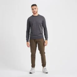 Vuori Men's Ponto Performance Crew - Charcoal Heather 12 Vuori Men's Ponto Performance Crew - Charcoal Heather -Optimal Sportswear Store V224HCC 4 update 800x 58819d56 fc1e 44a7 a162 9861bd09c40b