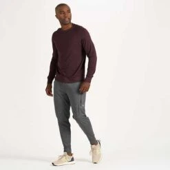 Vuori Men's Sunday Performance Jogger - Charcoal Heather -Optimal Sportswear Store V416HCC 4 2048x 9e212d23 c41e 4ff2 97a8 22a6523e4ab2