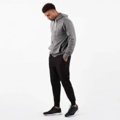 Vuori Men's Sunday Performance Jogger - Black 8 Vuori Men's Sunday Performance Jogger - Black -Optimal Sportswear Store V416 BLK 2
