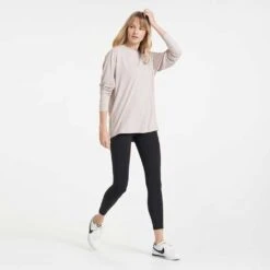 Vuori Women's Studio Pocket Legging - Black -Optimal Sportswear Store VW1028OST 0207 1200x crop center jpg