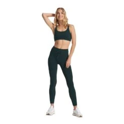 Vuori Women's Daily Pocket Legging - Grass -Optimal Sportswear Store VW490GRS FA23 W ECOMM PANTS FULL 3