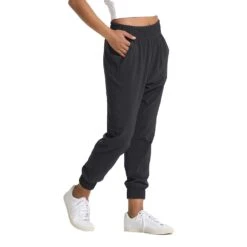 Vuori Women's Villa Jogger - Black -Optimal Sportswear Store VW493BLK 2132
