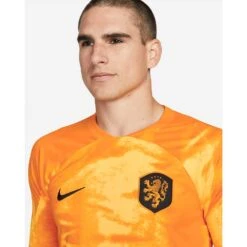 Nike Men's Netherlands 2022/2023 Stadium Home Long Sleeve Jersey - Laser Orange/Black -Optimal Sportswear Store netherlands 2022 23 stadium home mens dri fit long sleeve soccer jersey NZcl7C