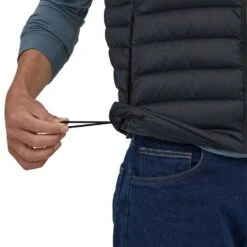Patagonia Men's Down Sweater Vest 2022 - Black -Optimal Sportswear Store webimage 9A5F294E 49D0 41D5 A249263EBE472B86